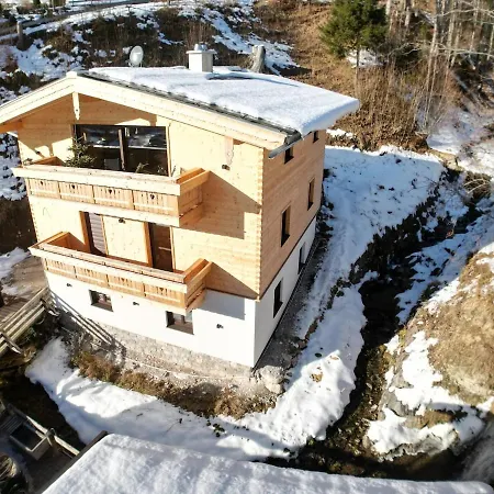 Alpenchalet Wasserfallblick 公寓